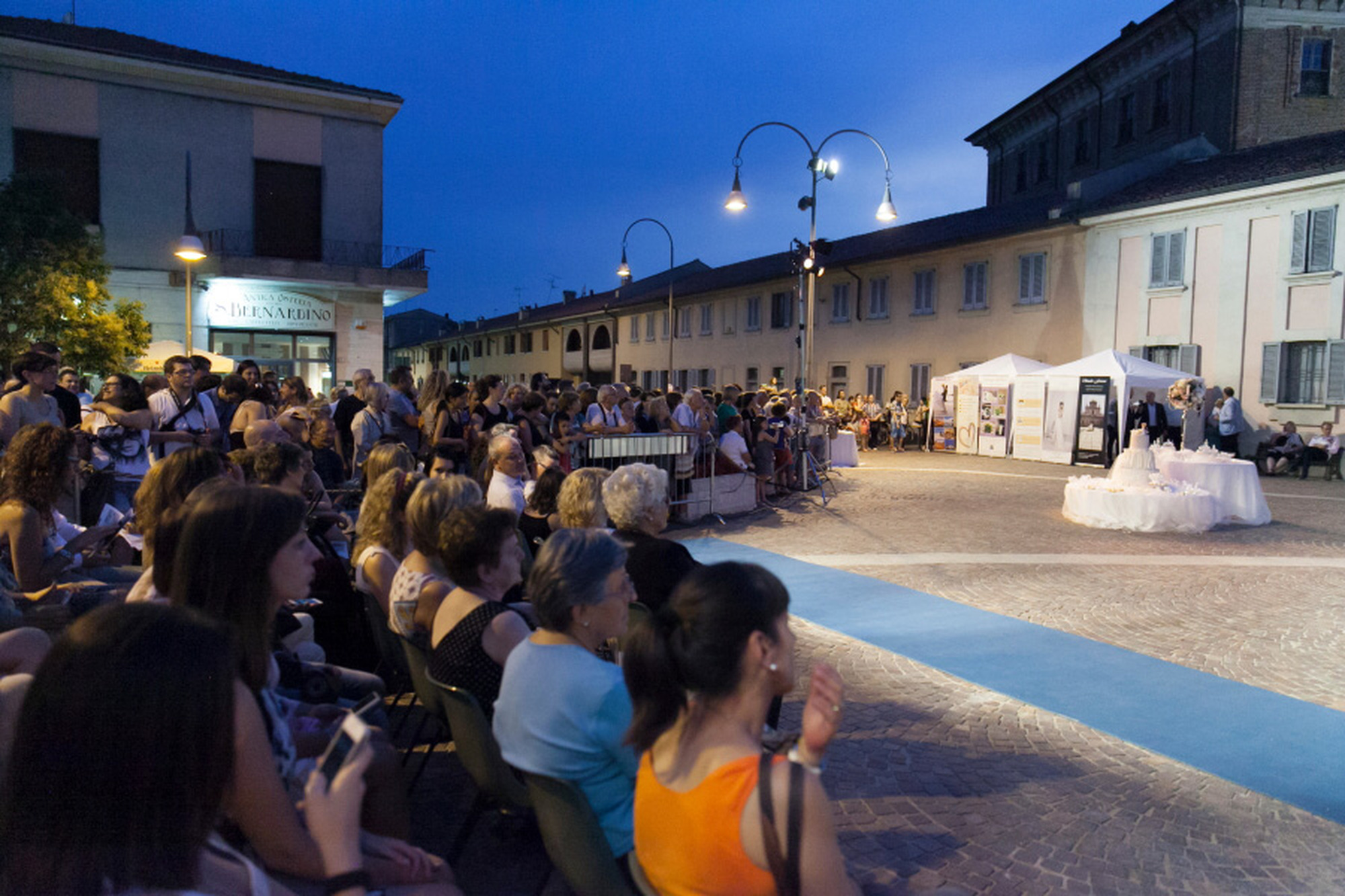 Matrimonio a Villa Litta la sfilata